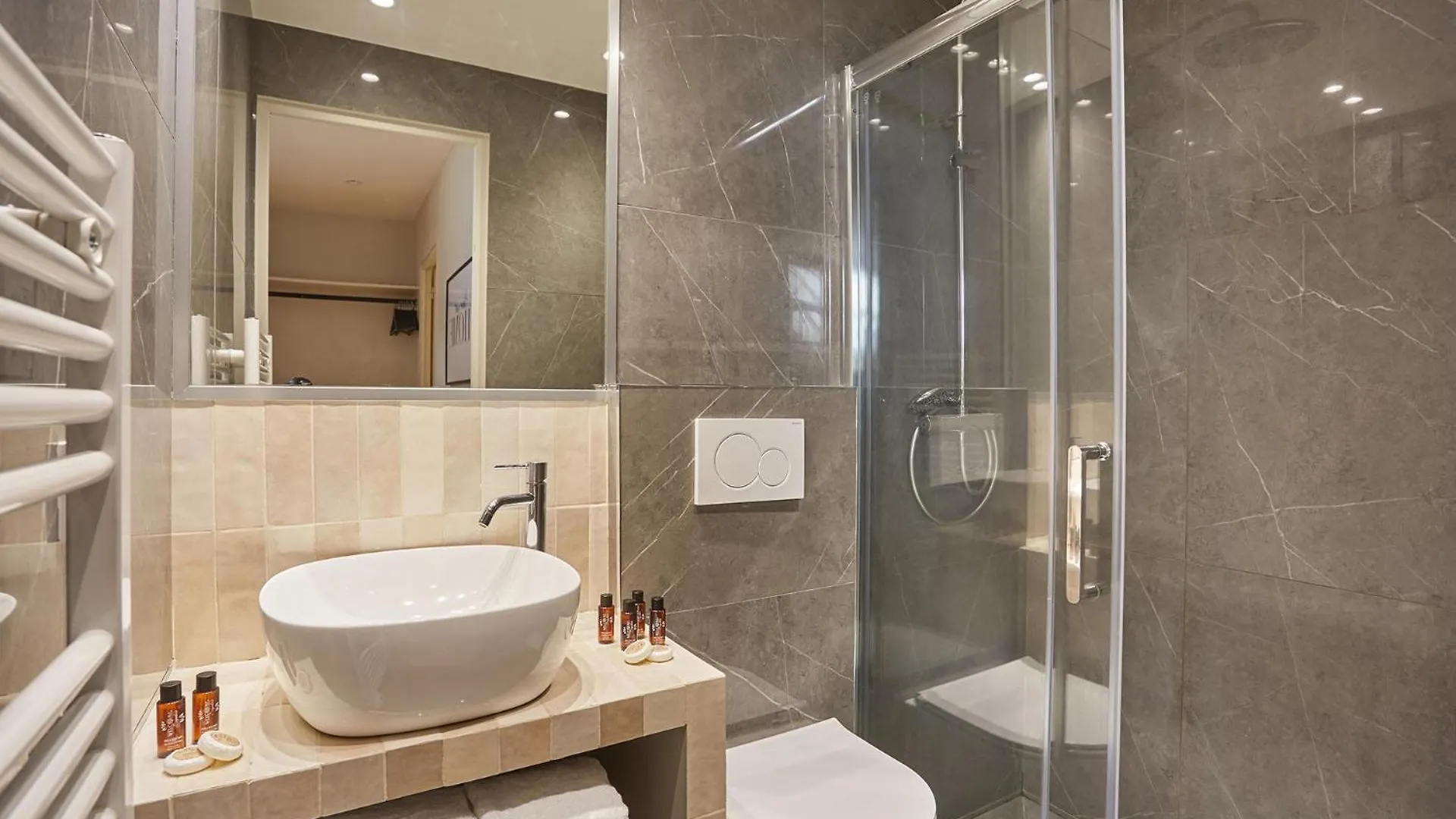 Apartment Center Of Paris By Studio Prestige 0*,  Frankrijk